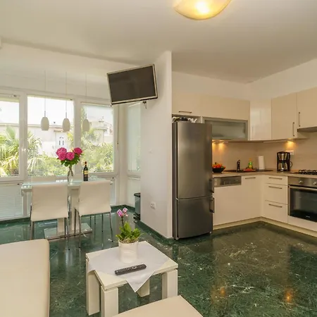 Апартаменты Palmas Цриквеница